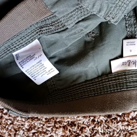 Style & Co Capris Army Green sz 6 EUC - Picture 4 of 4